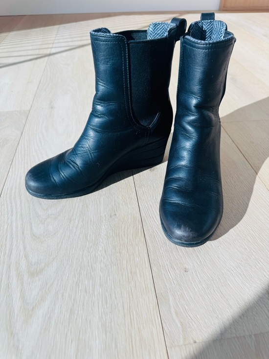 UGG Shoes - UGG Black Leather Wedge Ankle Boots
